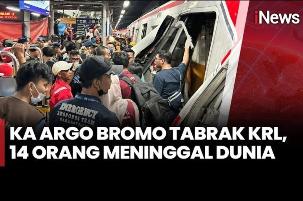 Dramatis! Evakuasi Kecelakaan KRL di Bekasi Timur, 14 Korban Tewas dan 84 Luka-Luka