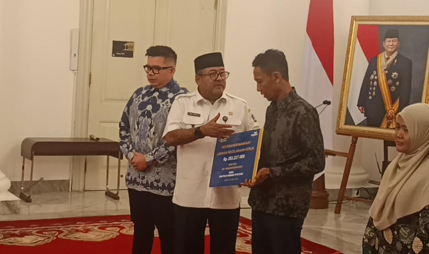 Taspen Serahkan Santunan Rp283 Juta bagi Ahli Waris Korban Kecelakaan Kereta di Bekasi Timur