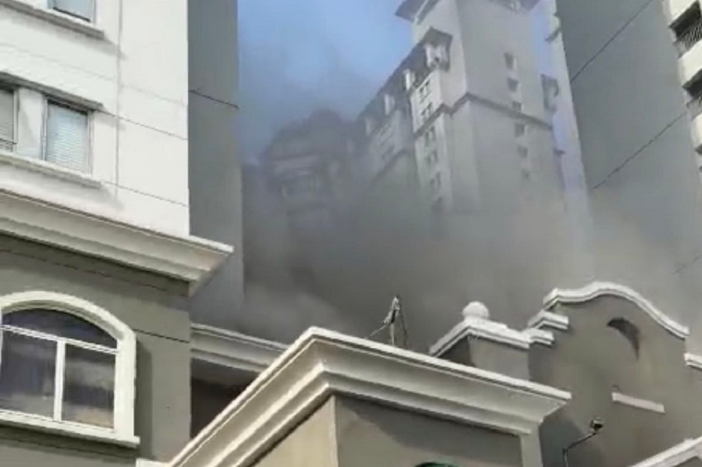 Kebakaran Apartemen di Tanjung Duren Jakbar, Penghuni Dievakuasi