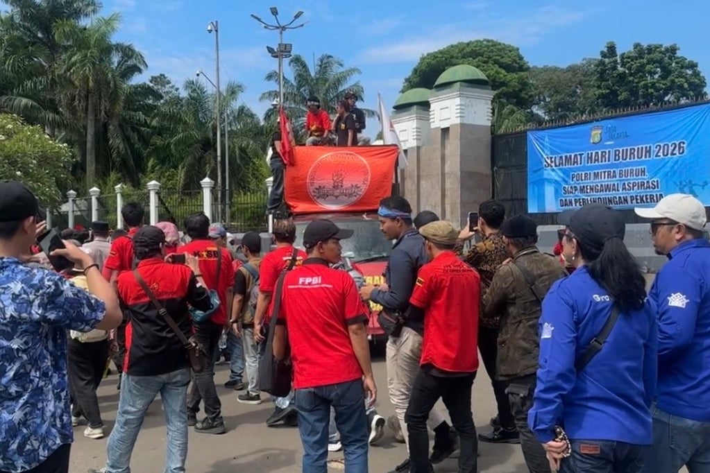 Demo May Day di DPR, Massa Buruh Tuntut Pemerintah Perbaiki Aturan Ketenagakerjaan