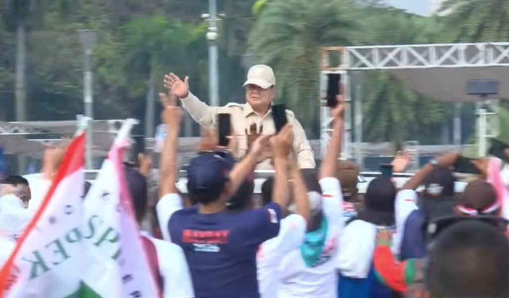 Momen Prabowo Sapa Ribuan Buruh di Monas saat Hadiri Peringatan May Day 