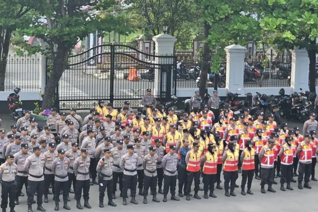 Siaga! 1.456 Personel Gabungan Kawal Demo Nelayan di Pati Tanpa Senjata