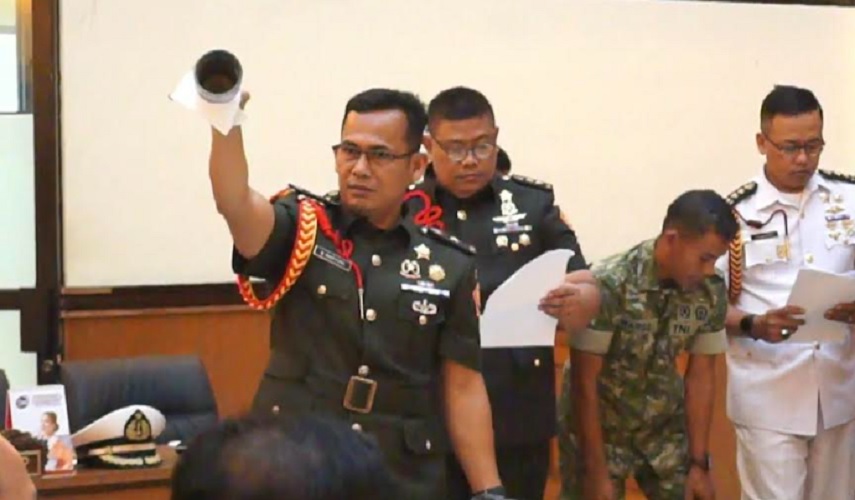 Oditur Militer Tampilkan Tumbler Air Keras Sebelum Disiram ke Andrie Yunus