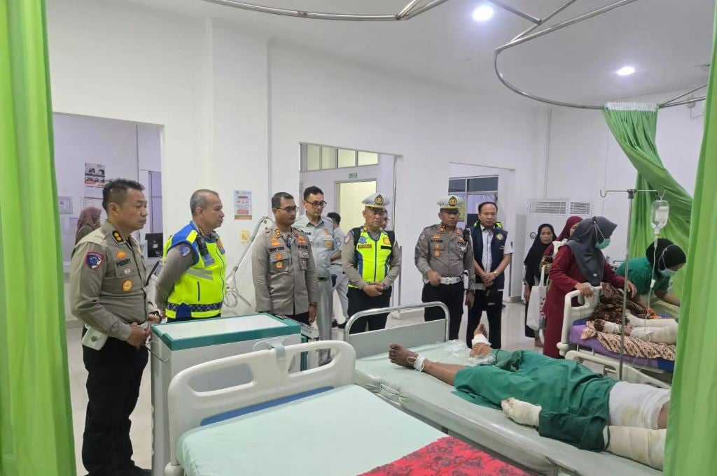 6 Jenazah Korban Kecelakaan Bus ALS vs Truk Tangki di Sumsel Belum Teridentifikasi