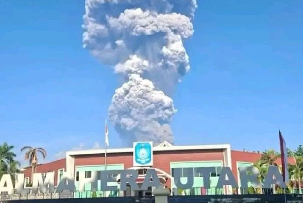 Gunung Dukono Meletus, BNPB Temukan Dugaan Kelalaian terkait Aktivitas Pendakian