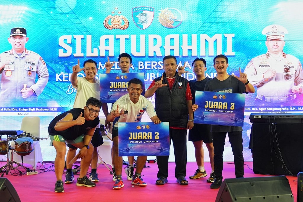 Silaturahmi Lewat Bulutangkis, Kakorlantas Ungkap Operasi Ketupat Berhasil karena Peran Media