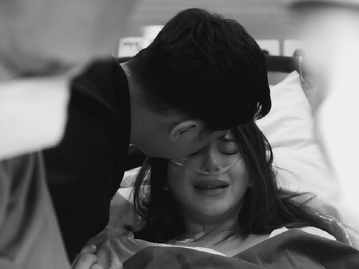 Detik-Detik Alyssa Daguise Melahirkan Anak Pertama, Al Ghazali Setia Mendampingi