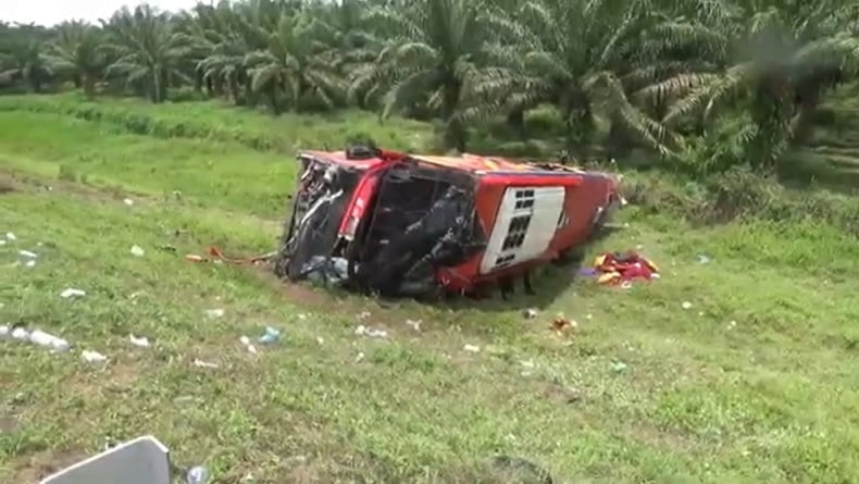 Bus Bawa Puluhan Penumpang Kecelakaan di Tol Medan-Tebing Tinggi, Korban Dievakuasi di 2 RS