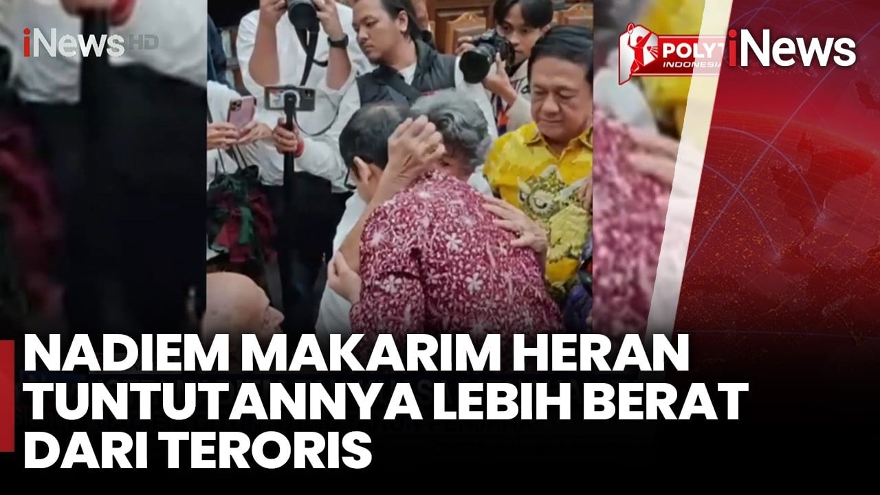 Momen Nadiem Makarim Menangis di Pelukan Istri usai Dituntut 18 Tahun Penjara dan Bayar Rp5,6 Triliun