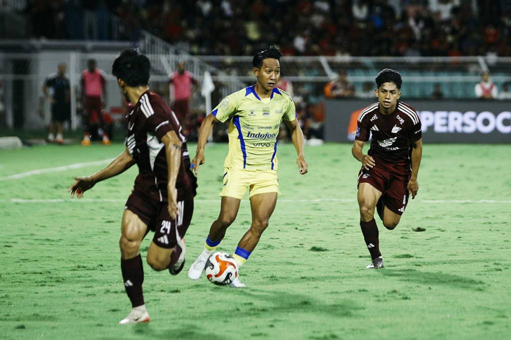 Persib Menang Dramatis di Kandang PSM, Gelar Super League Makin Dekat!