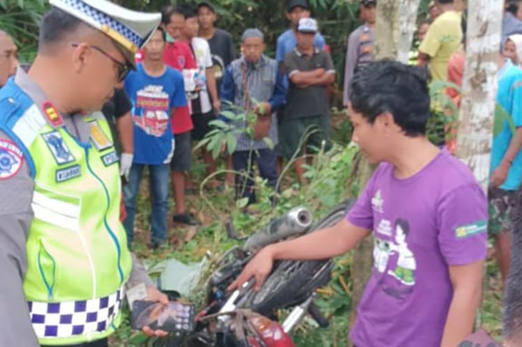 Pemotor Asal Mojokerto Tewas di Pinggir Jalan Kulonprogo, Diduga Korban Kecelakaan