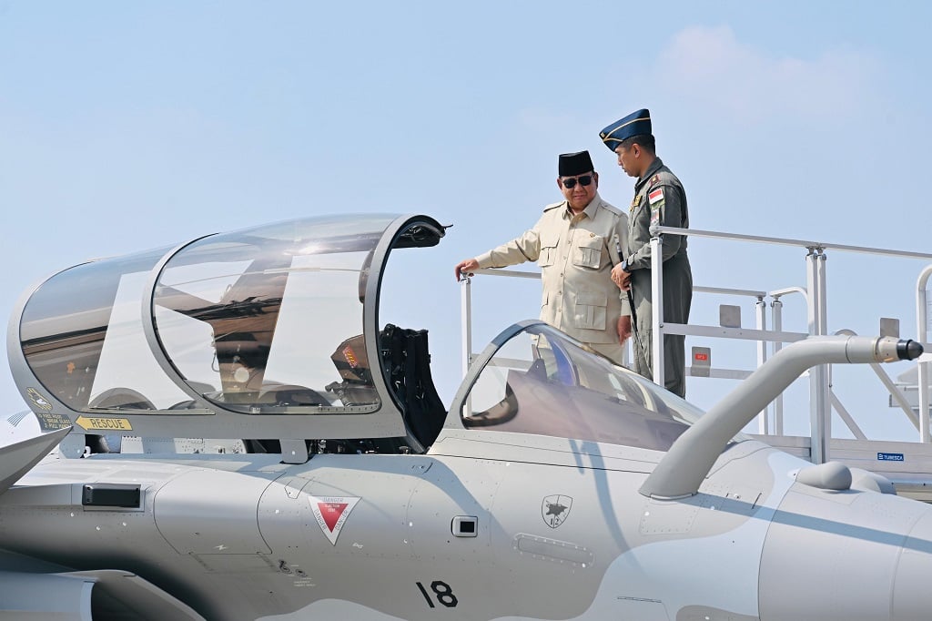 Momen Prabowo Cek Kokpit Jet Tempur Canggih Rafale Buatan Prancis
