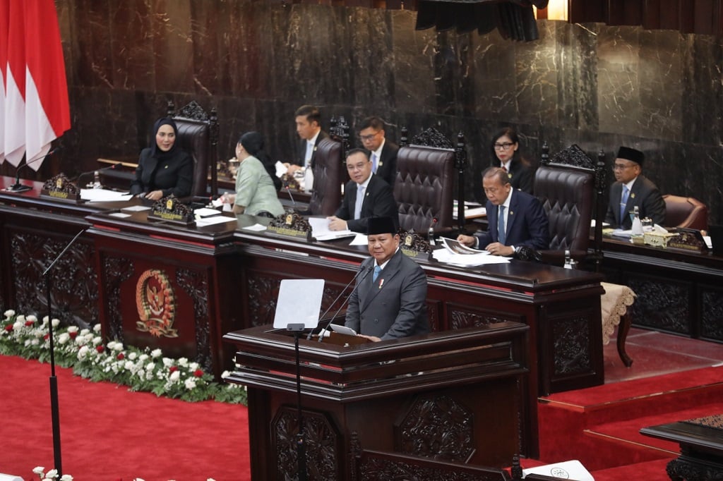 Rupiah Ditutup Menguat ke Rp17.653 per Dolar AS usai Prabowo Paparkan KEM-PPKF 2027