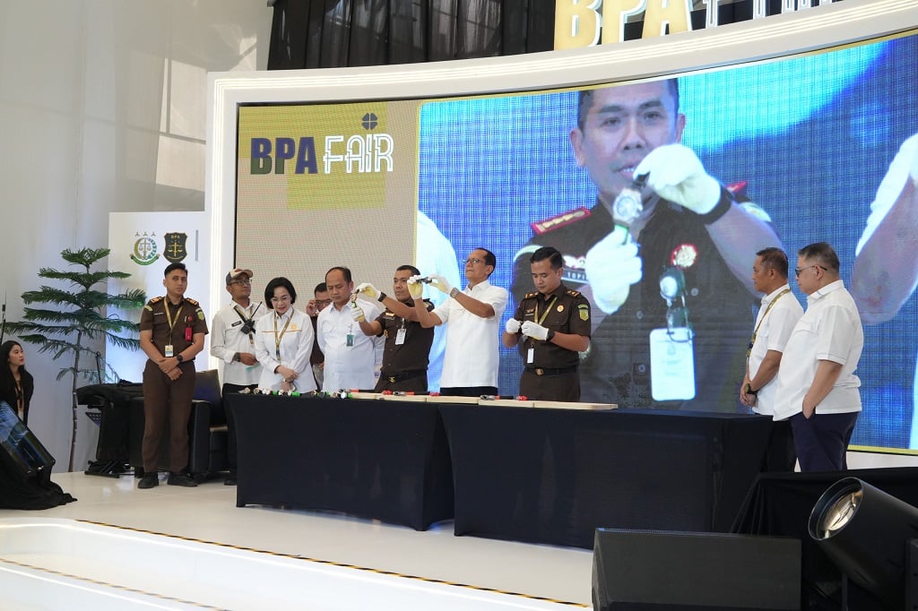 Kejagung Musnahkan 14 Jam Tangan Mewah Rampasan Kasus Asabri, Ternyata Barang KW