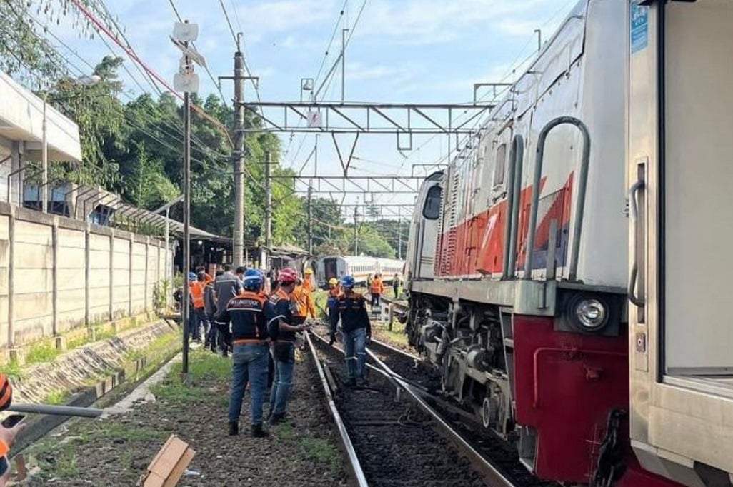 2 Kereta Anjlok di Dekat Stasiun Pasar Senen Jakarta, 6 Perjalanan KA Terlambat