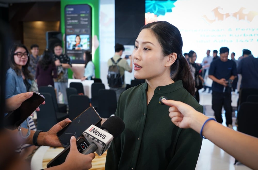 Salurkan Puluhan Hewan Kurban, Angela Tanoesoedibjo: Semoga Bawa Keberkahan