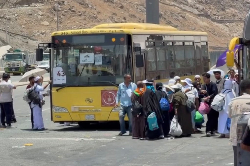 Mina Berangsur Sepi, 424 Kloter Jemaah Haji Selesaikan Mabit dan Antre Naik Bus ke Makkah