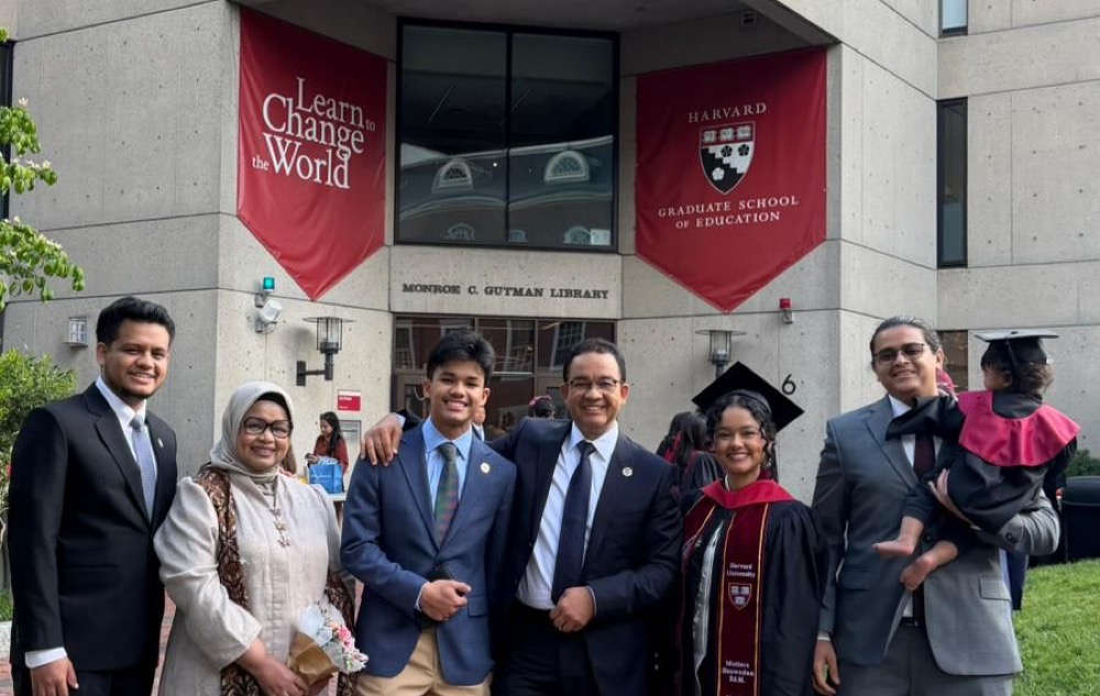 Mutiara Baswedan Raih Gelar Master Harvard, Anies: Alhamdulillah Masa Penuh Perjuangan Tuntas Mereka Lalui