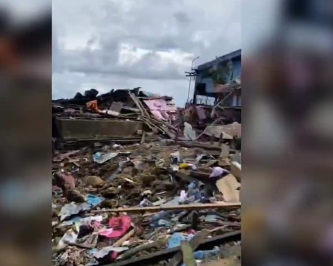 Ledakan Bom Sisa Perang Dunia II di Biak Numfor Rusak 12 Rumah dan Gereja, 5 Tewas 19 Luka