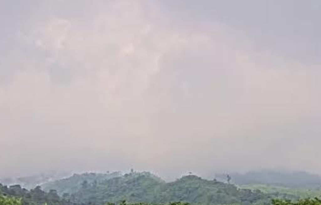 Gunung Merapi Luncurkan Awan Panas Guguran Siang Ini, Status Level III Siaga