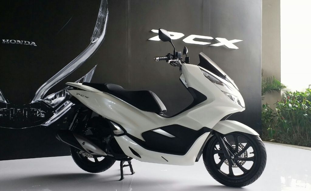 Resmi Dikenalkan, Honda PCX Berhadapan Langsung dengan NMAX