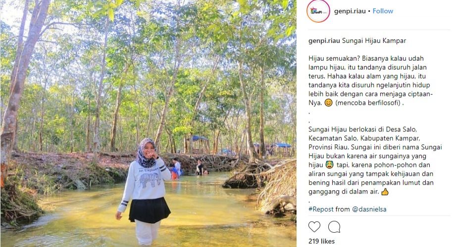 Mengintip Keindahan Sungai Hijau Kampar Yang Terbentuk Karena Lumut