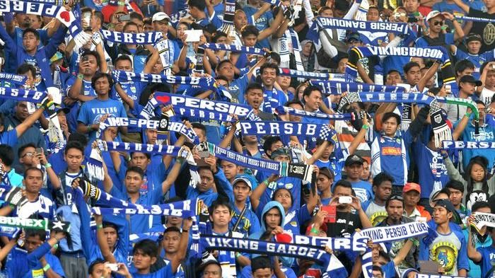 Bobotoh menjadi salah satu suporter bola fanatik di Indonesia (Foto: ANTARA/M Agung Rajasa)