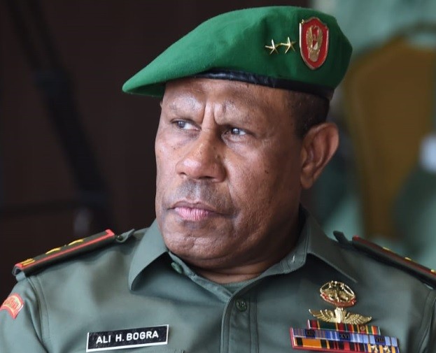 Ali Bogra 2 Wadan Sesko TNI Mayjen TNI Ali H Bogra dipromosikan sebagai Pangdam XVIII/Kasuari oleh Panglima TNI Marsekal TNI Hadi Tjahjanto, Kamis (30/4/2020). (Foto: Puspen TNI).
