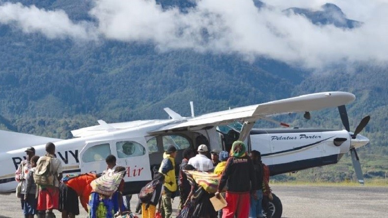 Pencarian Pesawat Twin Otter yang Hilang Kontak di Papua 