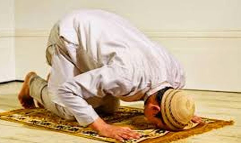 Doa setelah Sholat Tahajud, Bacaan Niat Beserta Keutamaannya
