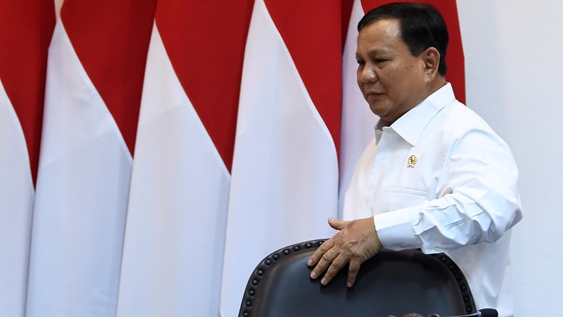 Menteri Pertahanan Prabowo Subianto bersiap mengikuti rapat kabinet terbatas bidang polhukam di Kantor Presiden, Jakarta, Kamis (31/10/2019). (Foto: Antara/Puspa Perwitasari).