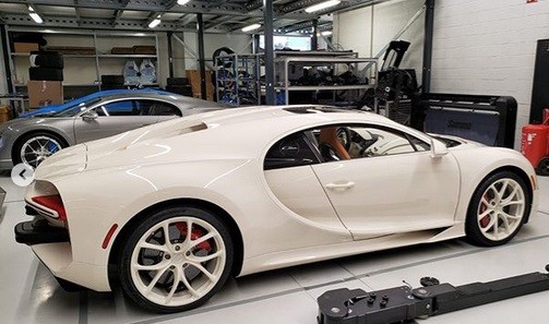 Bugatti Chiron 1