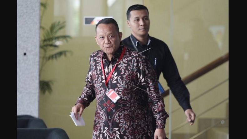 Nurhadi antara Mantan Sekretaris MA Nurhadi ketika mendatangi KPK untuk menjalani pemeriksaan sebagai saksi, Selasa (6/11/2018). (Foto: Antara/Hafidz Mubarak).