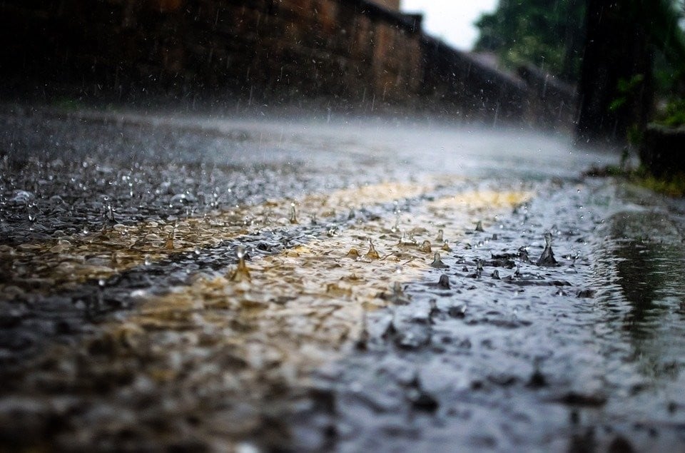 Sejumlah Provinsi Berpotensi Diguyur Hujan Lebat Hari Ini, Waspada Banjir!