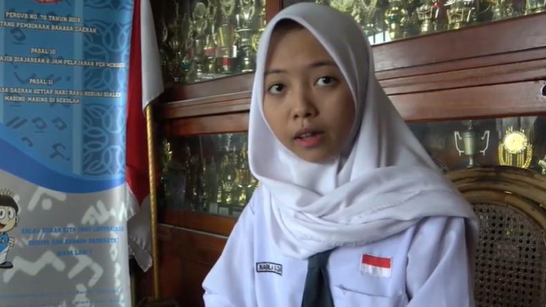 13 Gadis Kembar3
