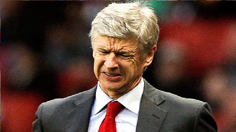 Arsene Wenger tak bisa menutupi perasaan kecewa usai Arsenal kalah di final Liga Champions 2006 (foto: ist)