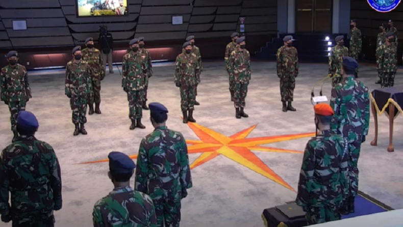 TNI AU Serah terima jabatan asisten dan kepala dinas Kepala Staf TNI Angkatan Udara (KSAU) dilaksanakan di Markas TNI AU, Jakarta, Jumat (29/5/2020).