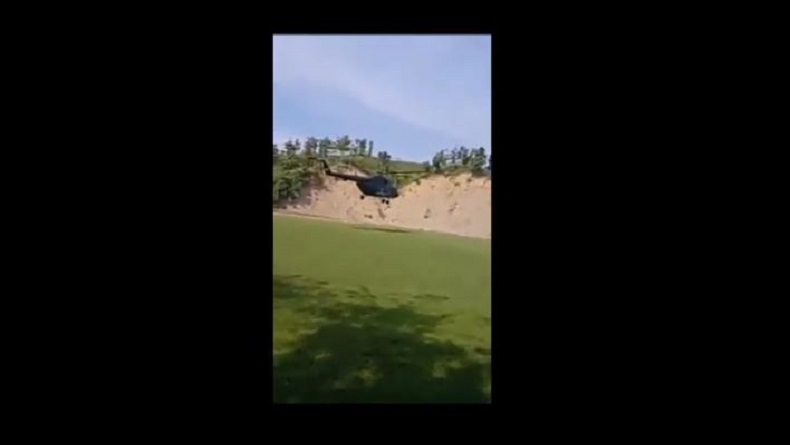 helkikopter tni ad jatuh7 Helikopter TNI AD saat masih terbang, sebelum jatuh di kawasan industri Kendal, Sabtu (6/6/2020). (Foto: Istimewa)