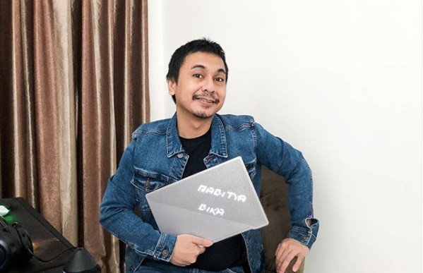 Raditya Dika Artis endorse dengan bayaran termahal. (Foto: Instagram)