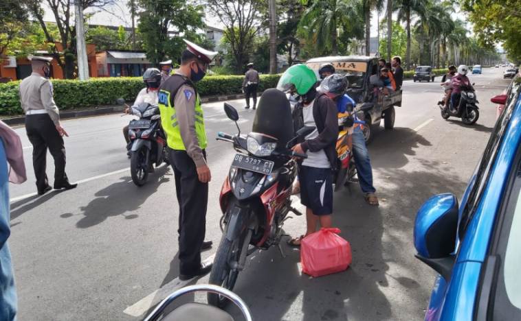 Operasi Patuh 2020 Satlantas Bitung Operasi Patuh 2020 Satlantas Kota Bitung (Foto : iNews.id/Arther)
