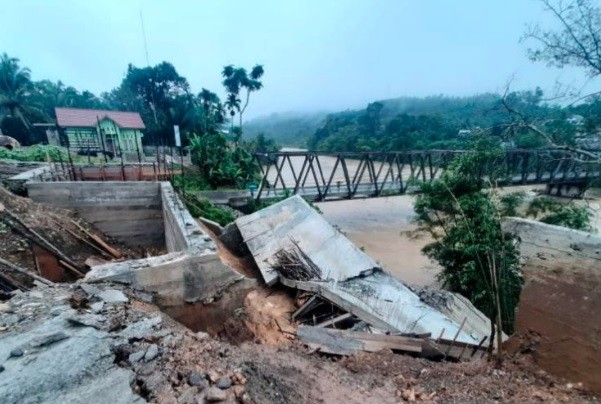 28 Longsor Aceh Barat1