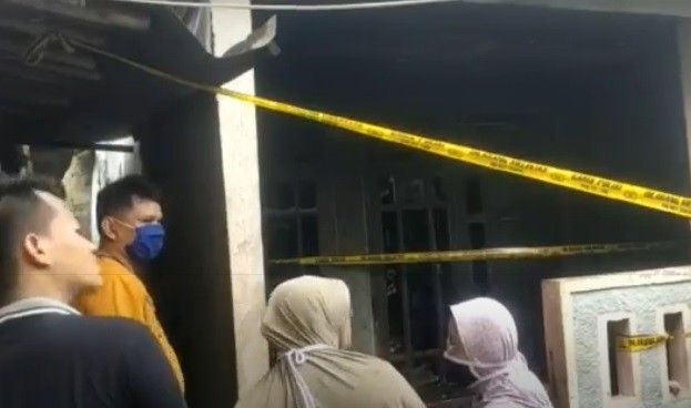 7 Bakar Rumah2