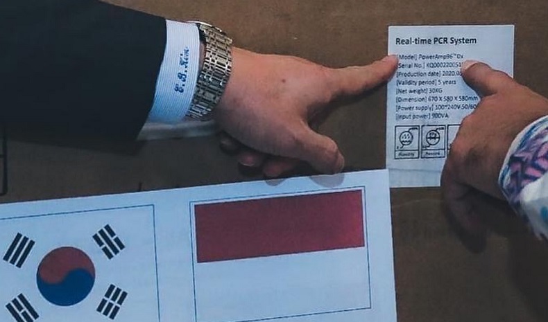 Alat Hibah RT PCR dari Seoul Alat Hibah RT PCR dari Seoul (Foto: IG Anies Baswedan)