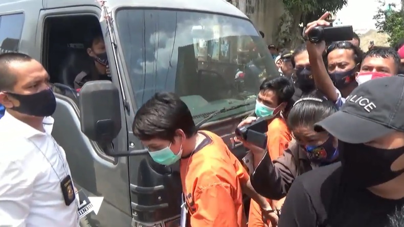 rekonstruksi Rekonstruksi pembunuhan di Musala Palembang (Firdaus/iNews)