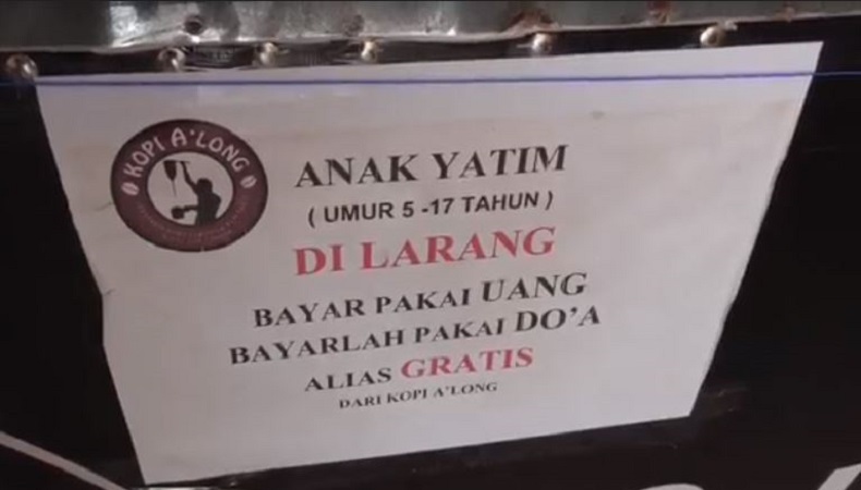 Pangkalan Bun Pengelola tidak memungut biaya bagi anak yatim usia di bawah 17 tahun yang membeli makanan dan minuman. (Foto iNews/Sigit Dzakwan P).