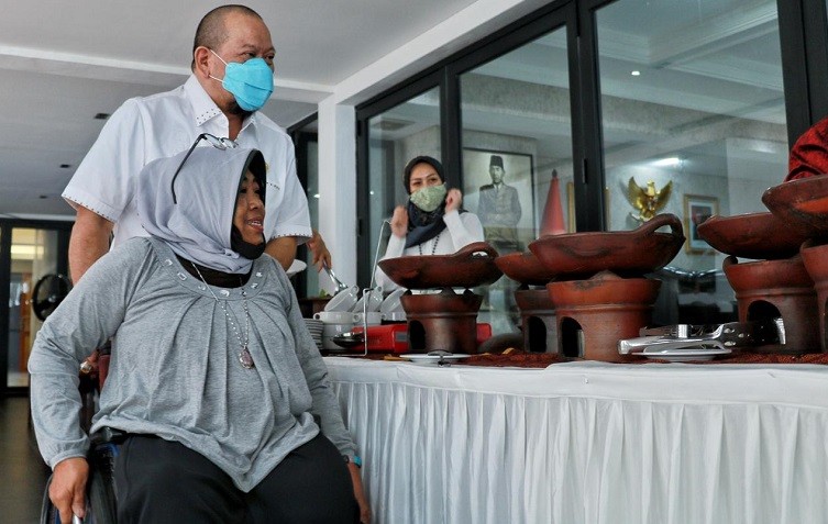 La Nyalla Disabilitas 2 Ist Ketua Dewan Perwakilan Daerah (DPD) La Nyalla Mahmud Mattalitti saat menerima pengurus DPP Perkumpulan Penyandang Disabilitas Indonesia (PPDI) di kediaman Jakarta, Senin (14/9/2020). (Foto: ist)