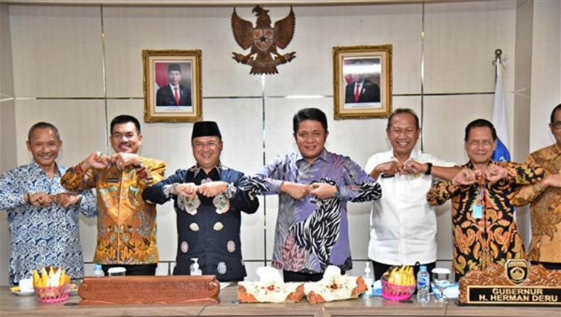 Herman Deru-1 Gubernur Sumatera Selatan (Sumsel) Herman Deru dan Gubernur Bangka Belitung (Babel) Erzaldi Rosman Djohan (Humas Pemprov Sumsel)