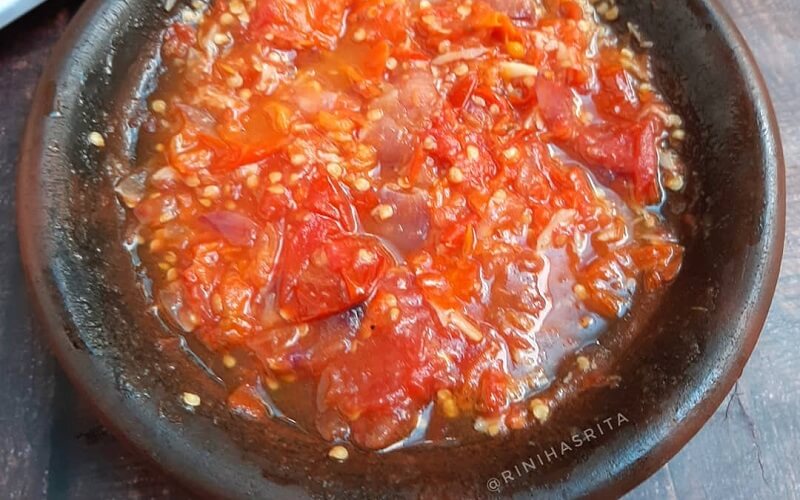 5 Resep Sambal Tomat Terpopuler Enak Disantap Dengan Terong Hingga Ikan
