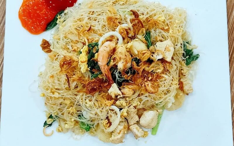 5 Resep Bihun Goreng Enak ala Rumahan, Pakai Bumbu Spesial