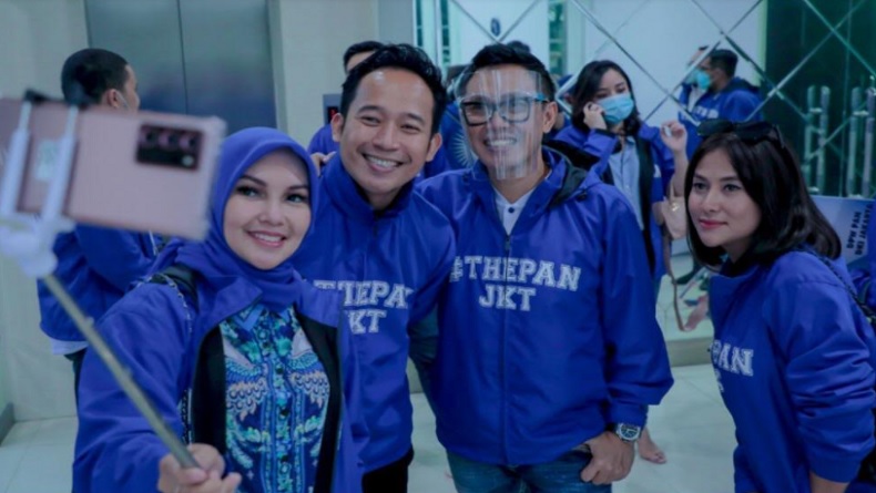 PAN DKI Jakarta Struktur Kepengurusan DPW PAN DKI Jakarta dibentuk. Selain figur-figur lama, terdapat muka baru dari kalangan artis, antara lain Denny Cagur dan Ayu Azhari. (Foto: PAN).